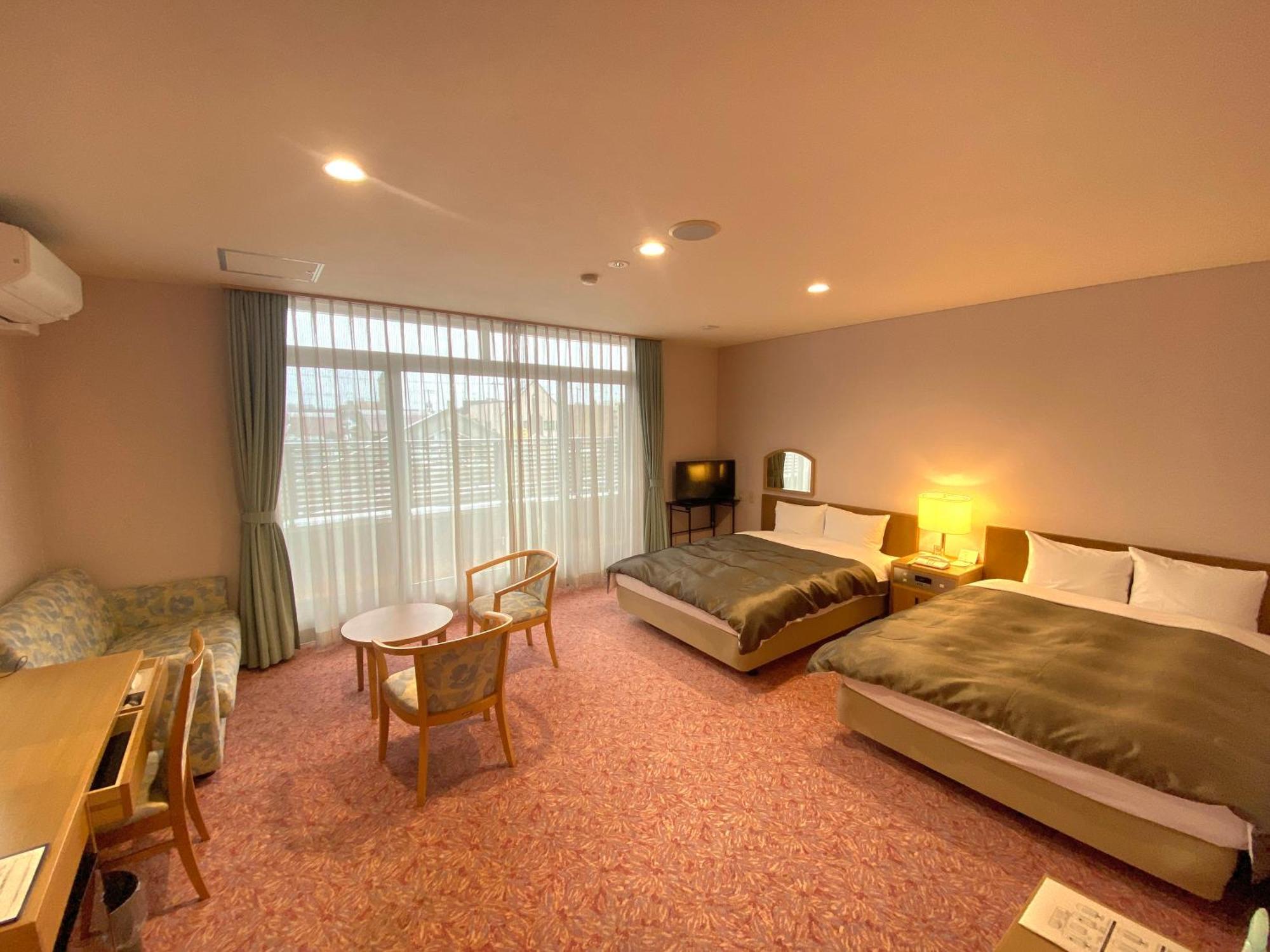 Hotel Lavenir Biei Buitenkant foto
